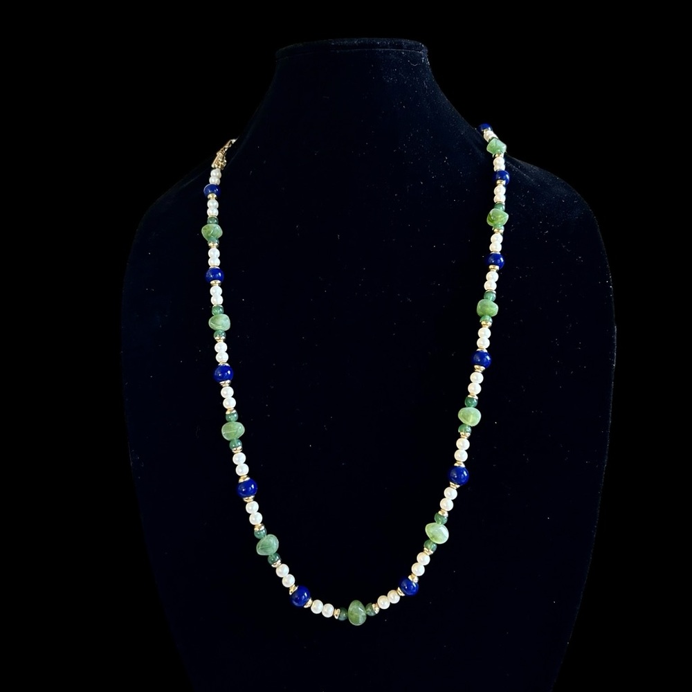TIMELESS CLASSIC Strand of Pearls, Sapphires, & Chrysophase w Goldtone Metal